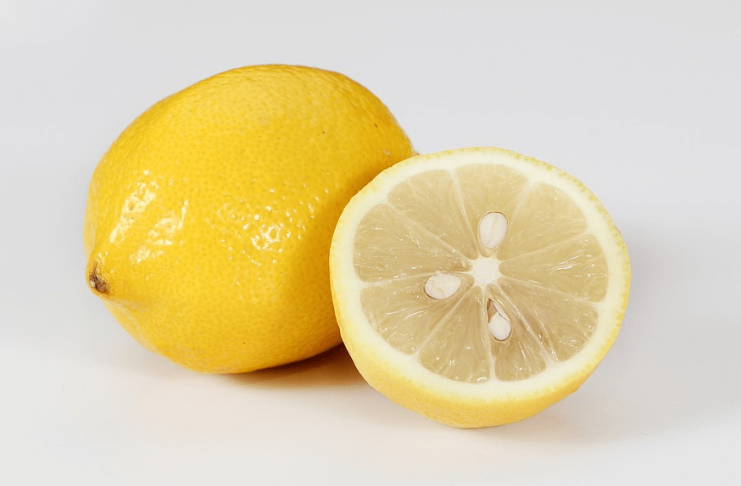 Ecco perché tutti congelano i limoni dopo averli comprati! I limoni congelati sono fantastici! CiboEcco perché tutti congelano i limoni dopo averli comprati