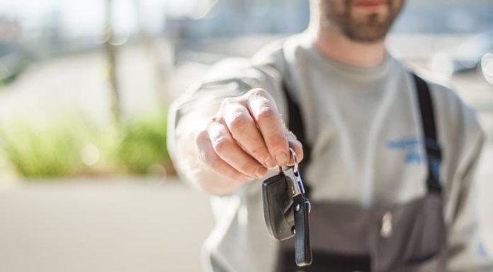 This is why you should wrap your car keys in aluminium foil
